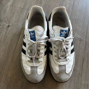 Adidas Samba OG White Casual Sneakers White/Black Men’s 9/Women’s 10.